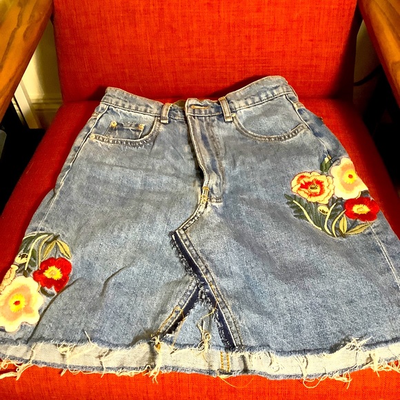 Jean skirt by ZARA - Picture 1 of 2
